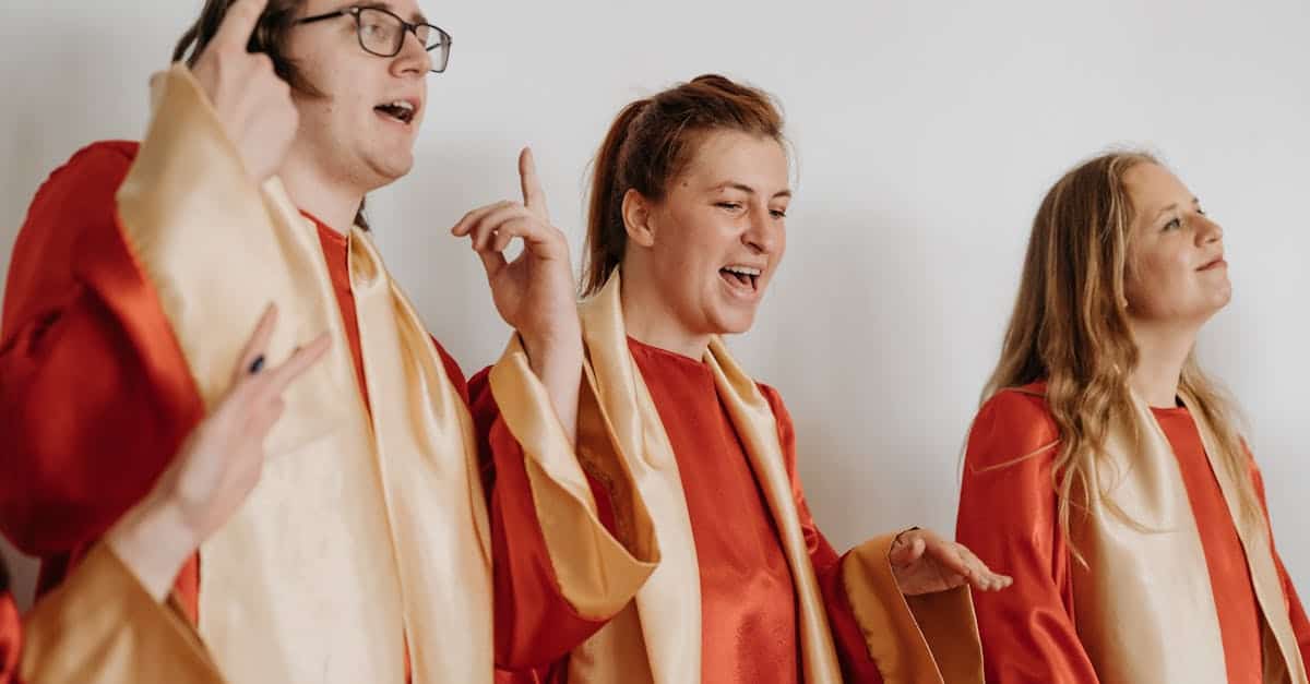 découvrez la richesse de la musique gospel, un genre vibrant et inspirant qui résonne avec des messages d'espoir et de foi. explorez des artistes emblématiques, des hymnes classiques et des nouvelles mélodies qui touchent le cœur et élèvent l'âme.